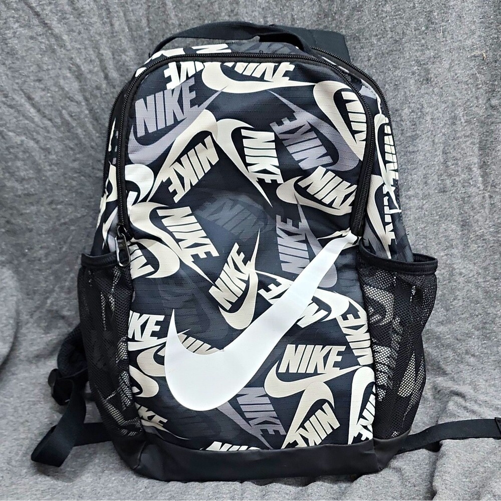 Nike Brasilia Men's Medium Backpack Black/White/Gray Logo Print Zip